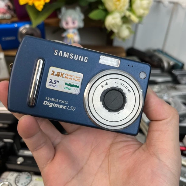 9新 Samsung/三星 三星l50福利价冷白皮氛围感送相机包