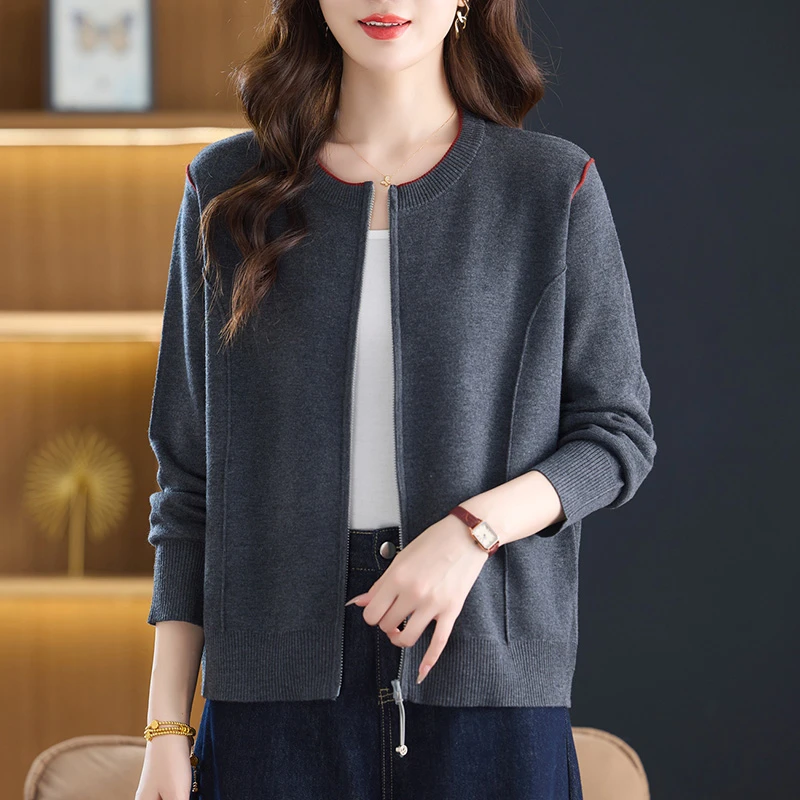 妈妈灰色圆领短款针织开衫毛衣外套2025秋季新款洋气妈妈春秋上衣