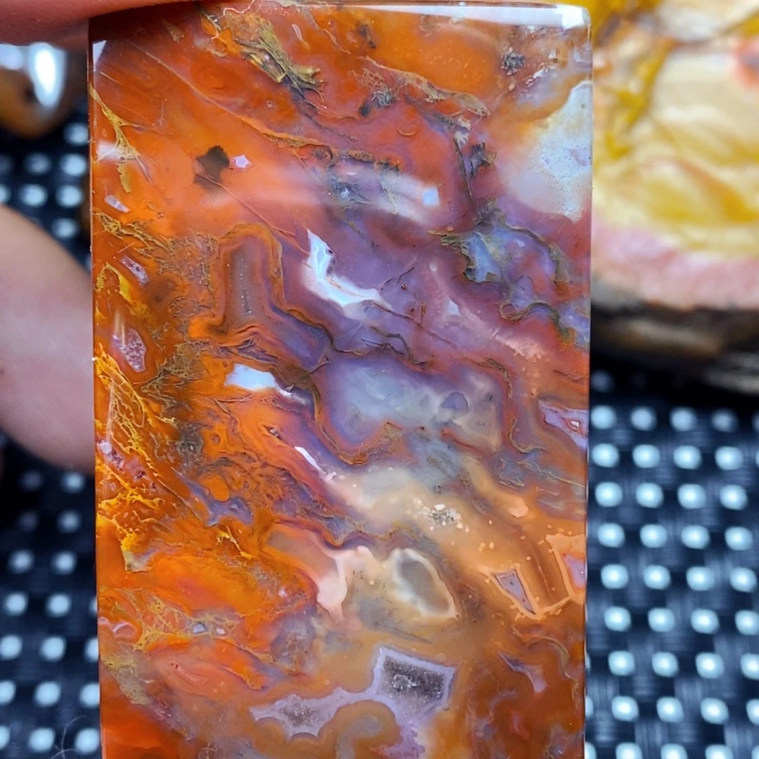 未镶嵌颈饰玛瑙/玉髓凡**客