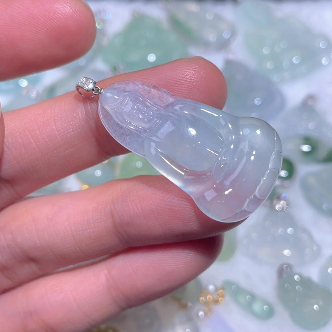 翡翠18K金镶嵌颈饰翡翠