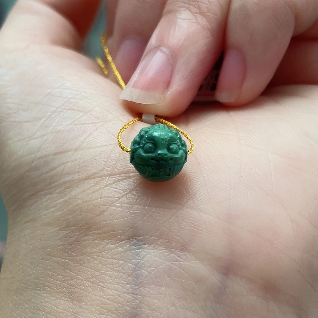 绿松石颈饰未镶嵌