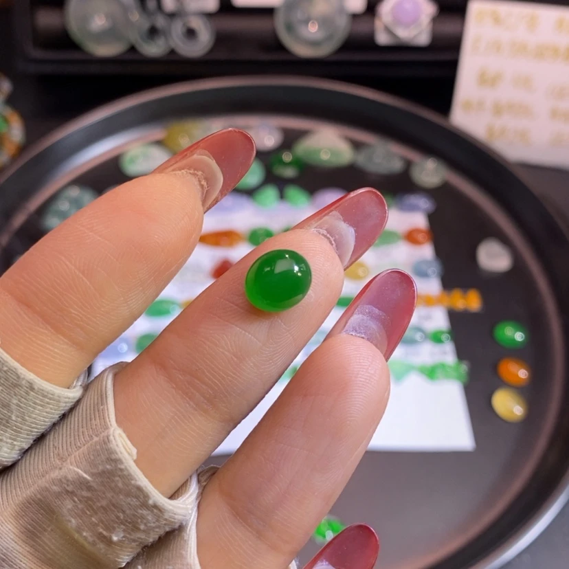 【闪购商品】翡翠挂件未镶嵌蛋面