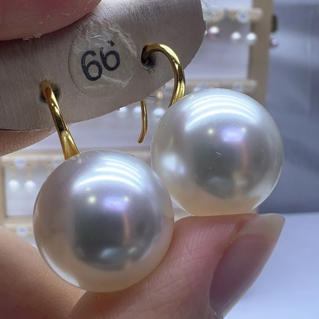 18K金镶嵌淡水珍珠耳饰