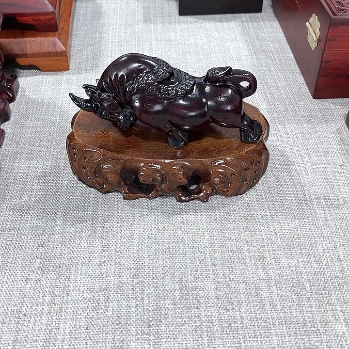 琉璃手工艺品红木工艺品雕刻工艺
