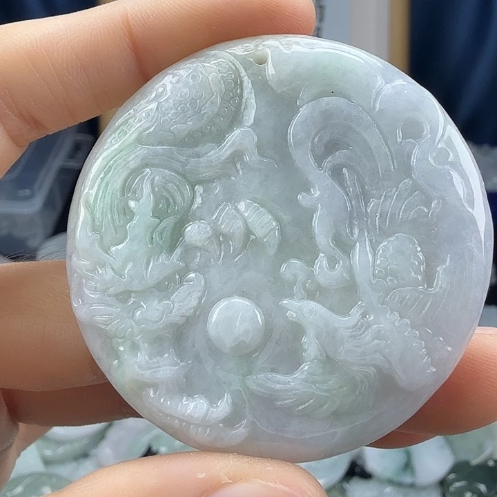 翡翠未镶嵌颈饰翡翠