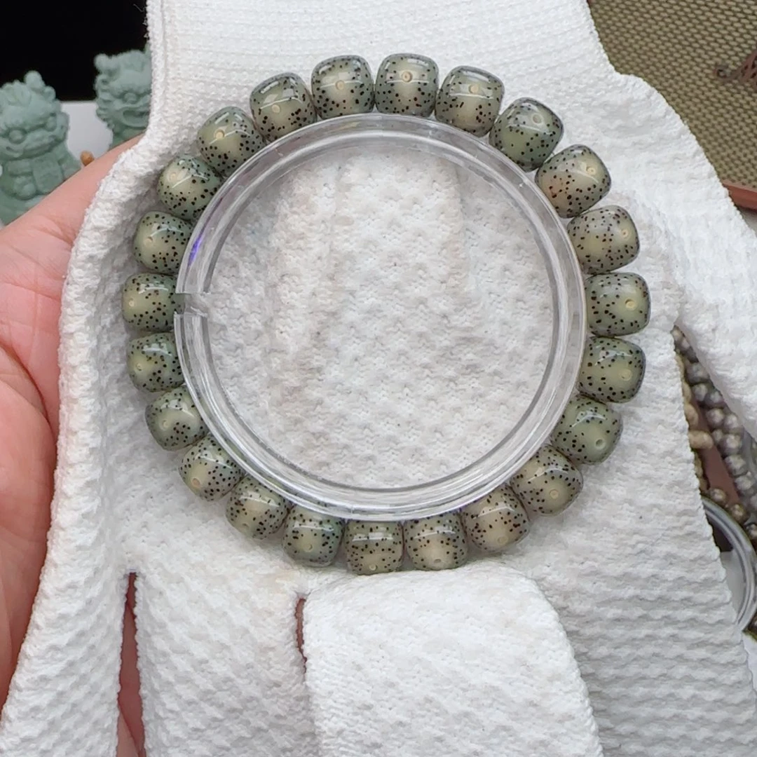 星月菩提手串帝绿果冻针尖星10*9