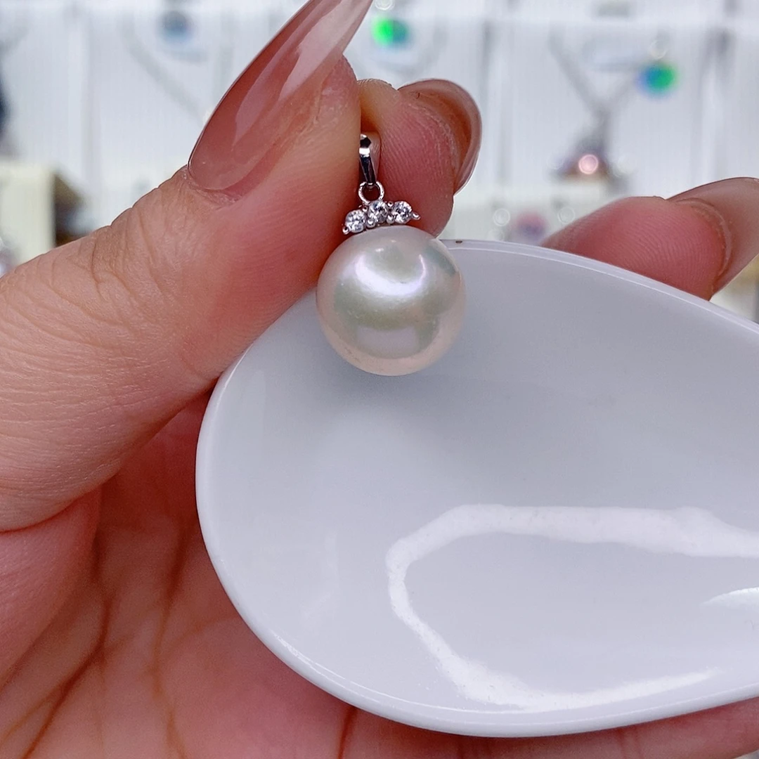 银S925镶嵌淡水珍珠吊坠(赠链)