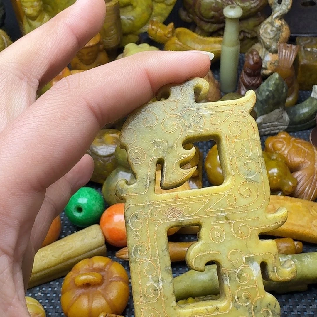 白玉菩提吊坠。。。