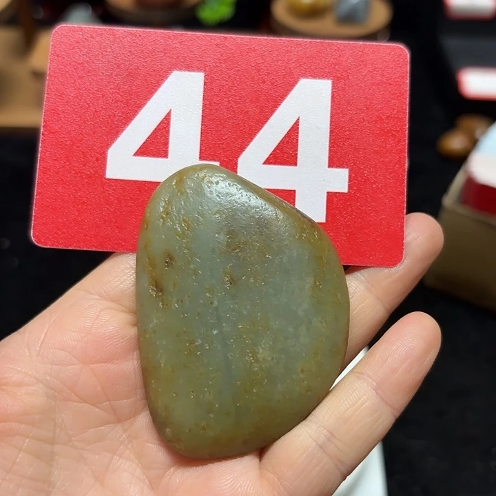 和田玉（糖玉）未镶嵌挂件