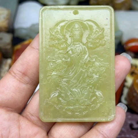 蛇纹石玉未镶嵌颈饰11
