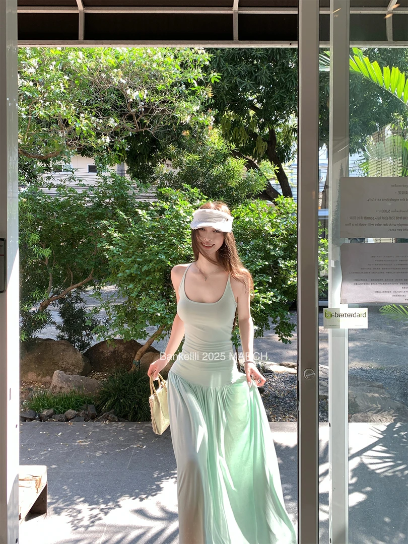 板栗可可 薄荷绿连衣裙女夏曼波多巴胺穿搭吊带裙套装法式长裙子