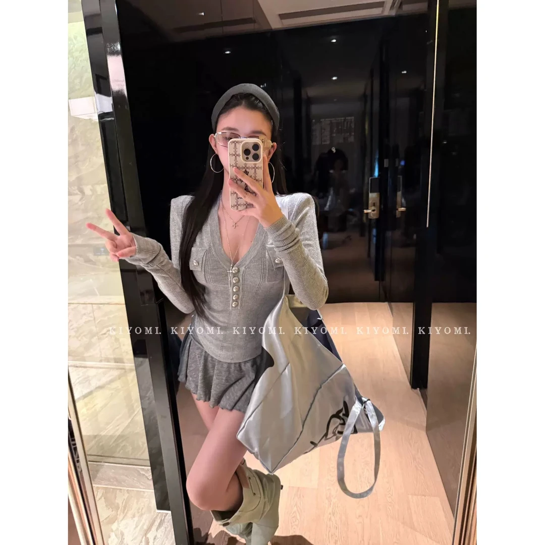 长袖V领纽扣修身显瘦收腰针织衫女秋冬季弹性内搭上衣毛衣