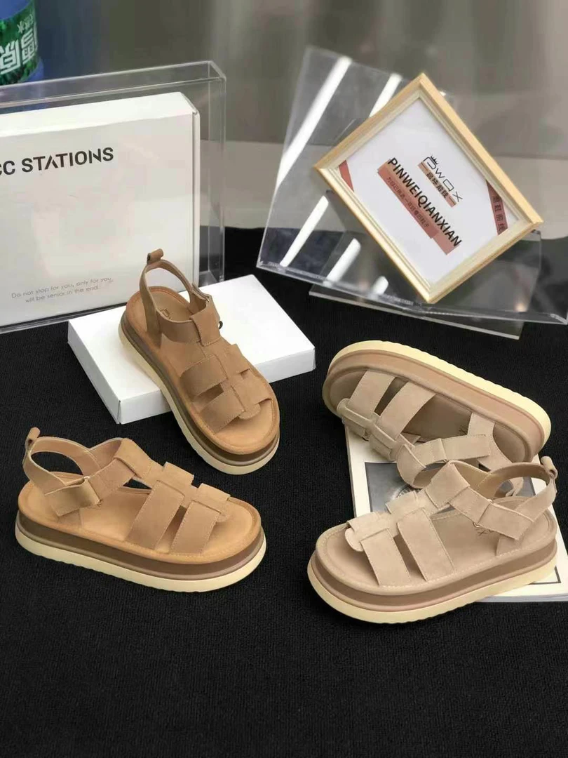 欧货真皮厚底罗马凉鞋女2025夏款魔术贴外穿休闲轻便增高沙滩鞋潮