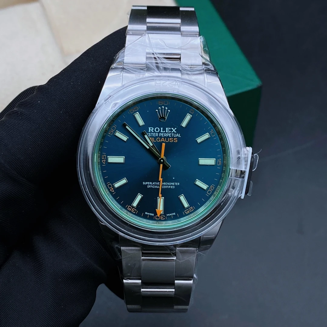 全新未使用 Rolex/劳力士 21年全套/格磁型116400黑盘/表径40