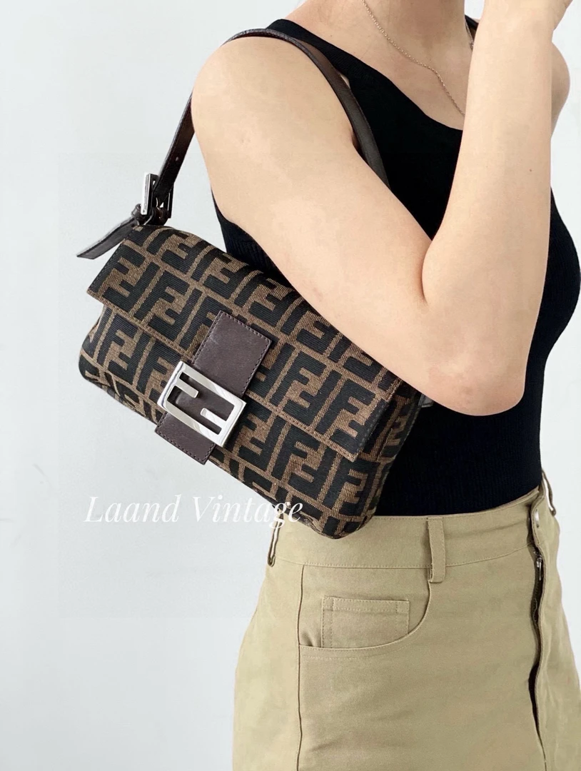 95新 FENDI/芬迪 laand中古小号芬迪法棍