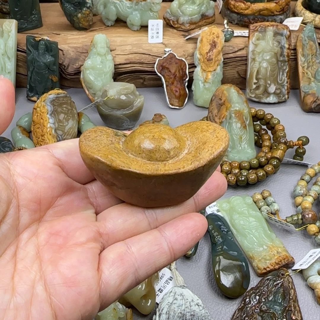 岫岩河磨玉（透闪石质玉）未镶嵌珠宝奇石