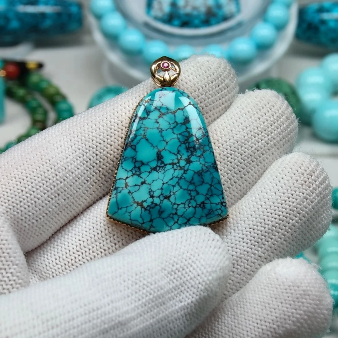 绿松石18K金镶嵌原矿