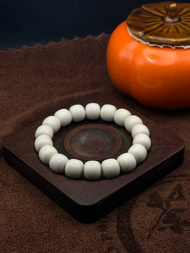 SiSi/思思【4A品质】约12mm满纹高润轻微水印猛犸老型手串S015