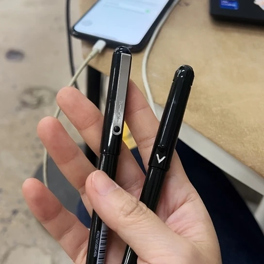 哲***百乐黑色威宝各5支拼