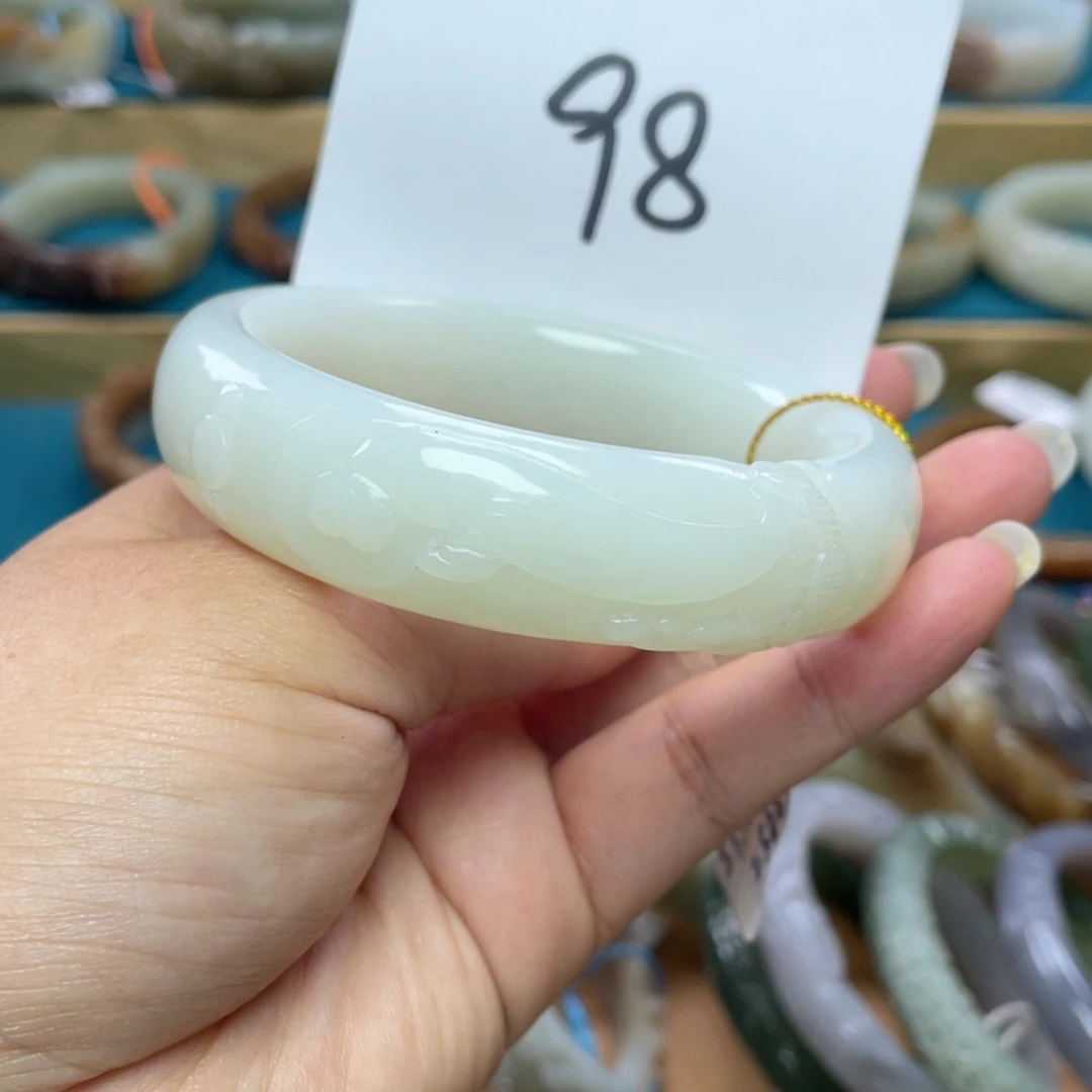 未镶嵌手镯和田玉圈口60