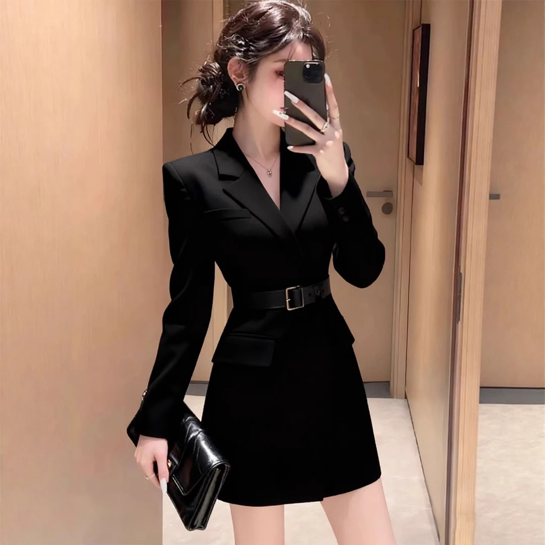 2025新款轻熟风黑色西装连衣裙女收腰显瘦气质短裙职业装西装裙子