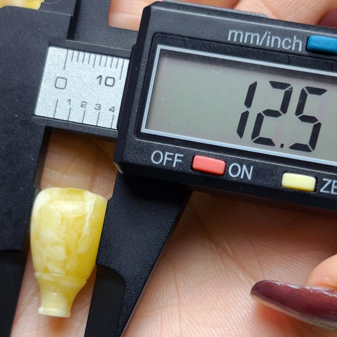蜜蜡裸石未镶嵌?****?12.5mm瑕疵三通