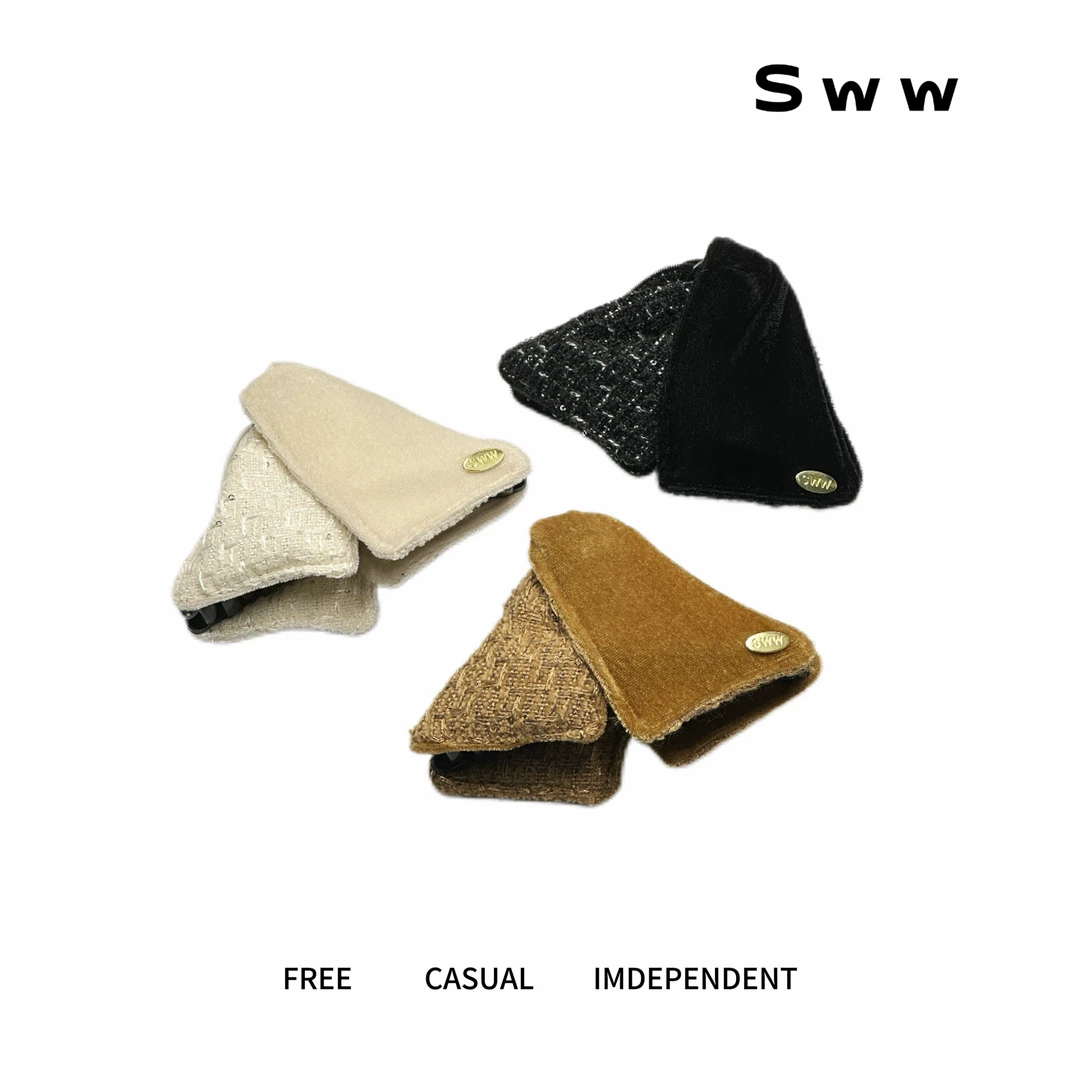 SWW高级感秋冬新款拼接小香毛呢丝绒撞色三角后脑勺抓
