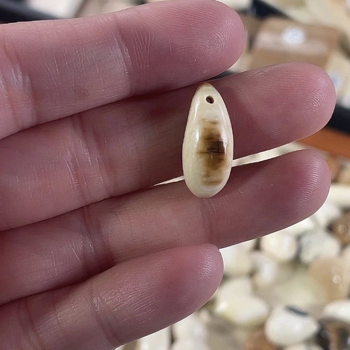 泥塑不打孔联系客服