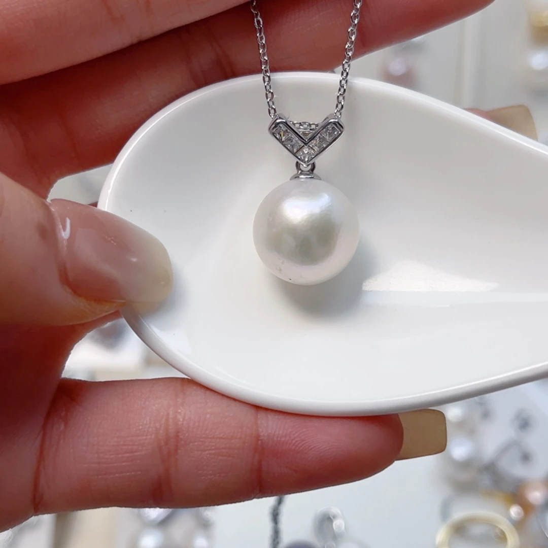 淡水珍珠吊坠(赠链)银S925镶嵌