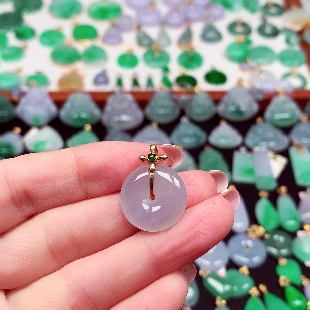 翡翠18K金镶嵌颈饰