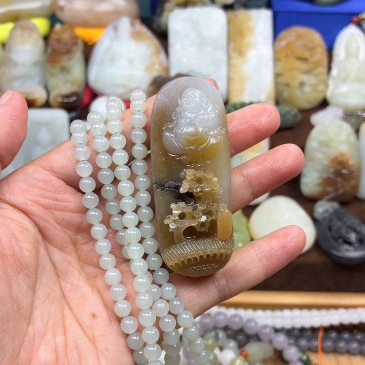 颈饰未镶嵌和田玉
