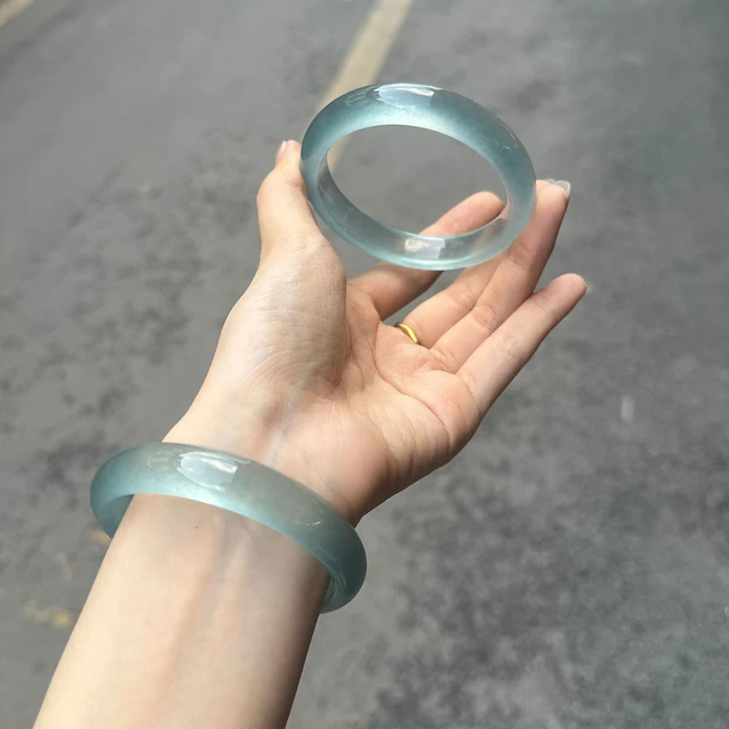 高冰货头蓝油青扁条手镯女款石英岩玉蓝水天青冻正圈玉石镯子