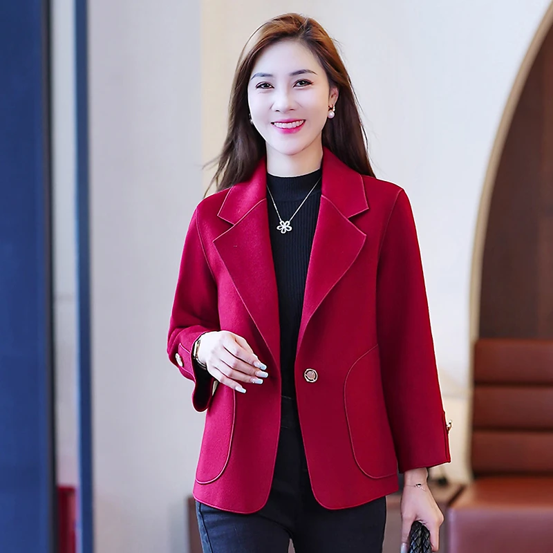 2025年春秋新款双面呢子大衣女短款小个子妈妈红色小香风毛呢外套