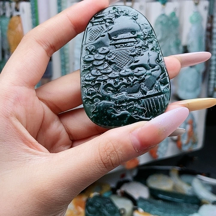 翡翠未镶嵌颈饰翡翠