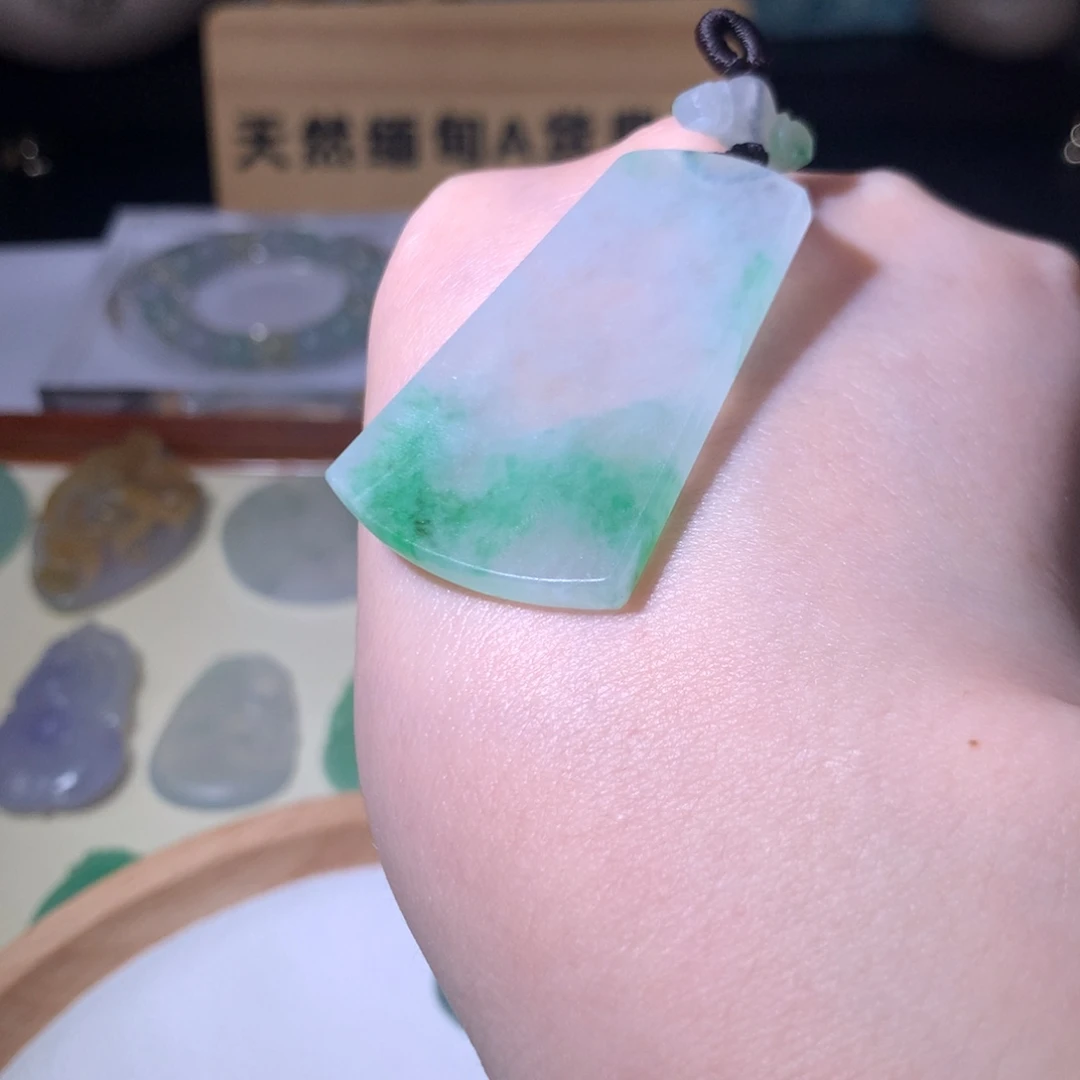 定制翡翠未镶嵌无事牌