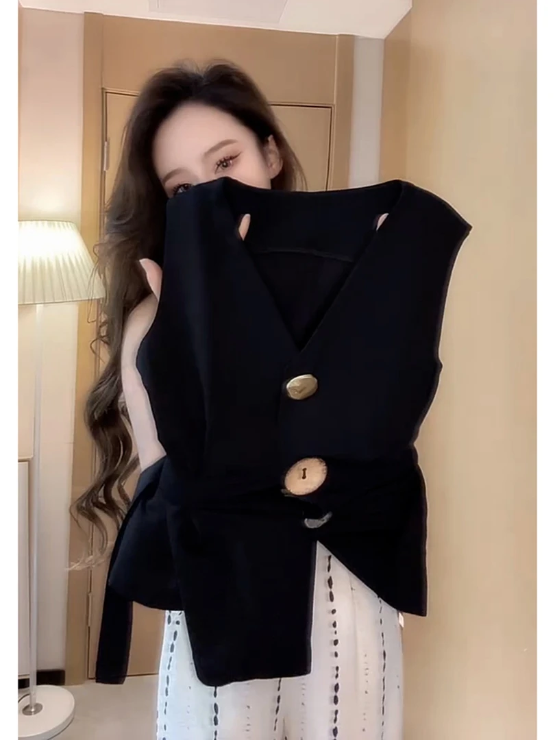 今年流行漂亮欧货小众设计高级感超好看洋气时髦绝美黑色T恤夏季