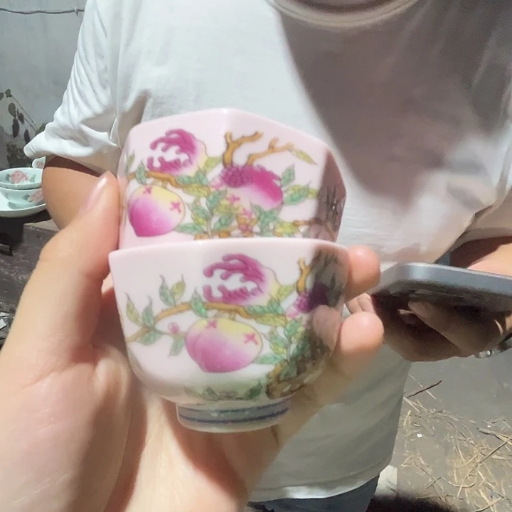 景德镇陶瓷红嘻嘻三多八方杯2只