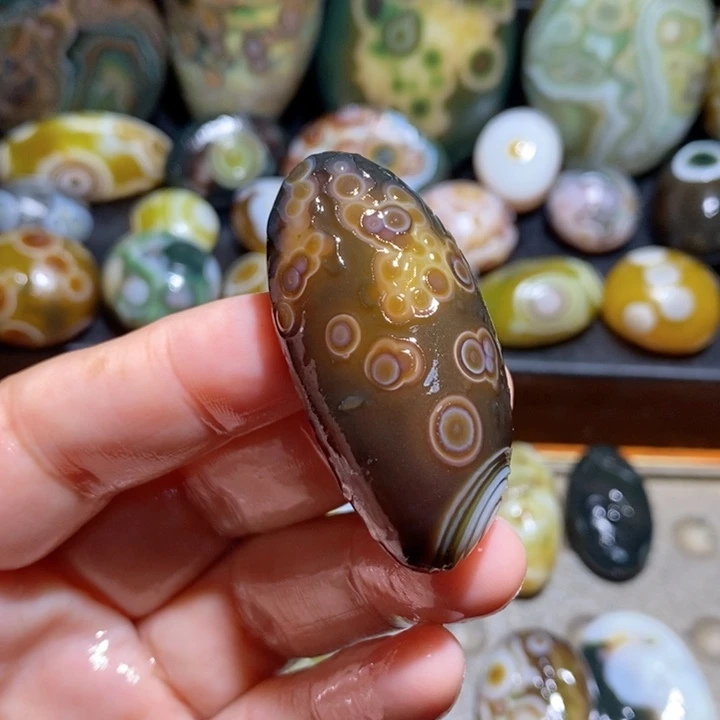 未镶嵌玛瑙/玉髓珠宝半成品158