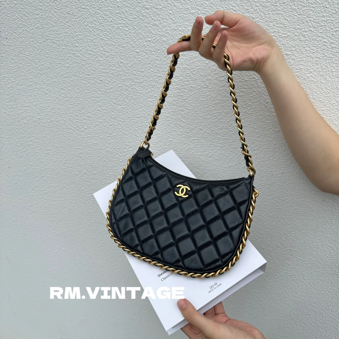 95新 Chanel/香奈儿 入目 23b黑金hobo全套单肩包 97916