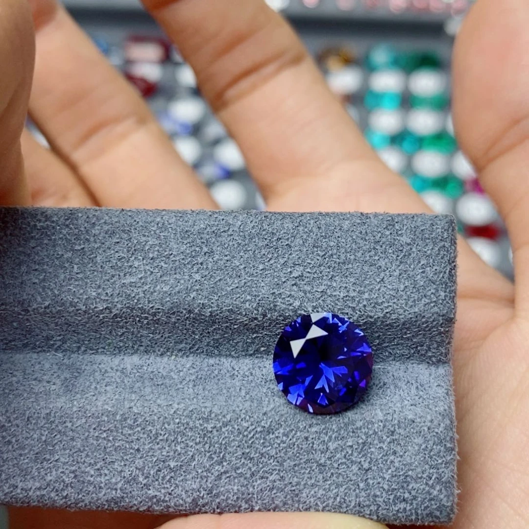裸石合成（培育）蓝宝石天****世4.73ct裸石