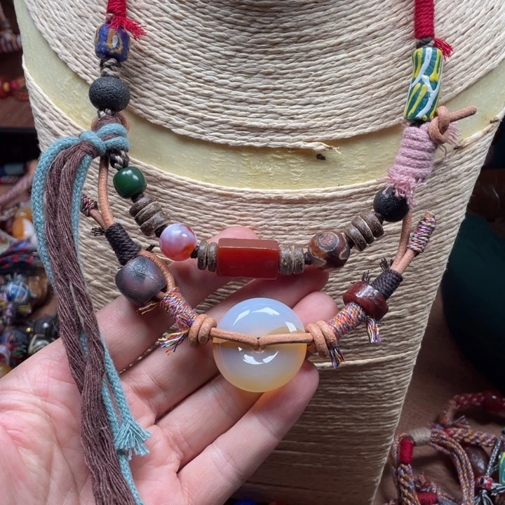 玛瑙/玉髓颈饰未镶嵌