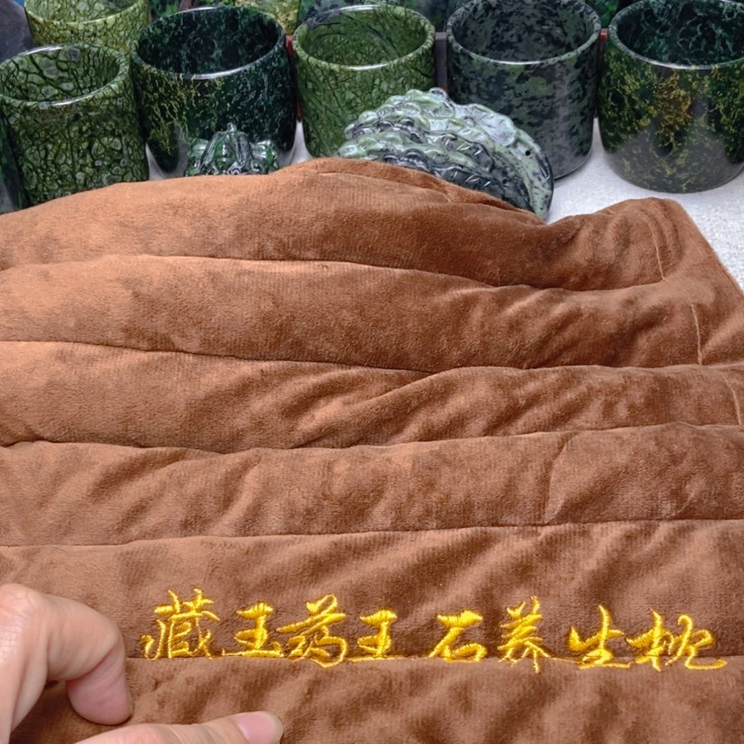 蛇纹石玉枕头未镶嵌