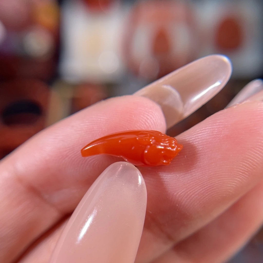 未镶嵌貔貅卡子侧挂14.9*5.4南红玛瑙