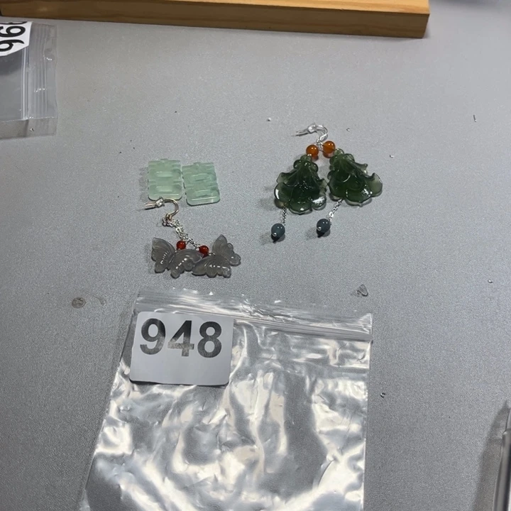 蛇纹石玉合金耳饰小**9