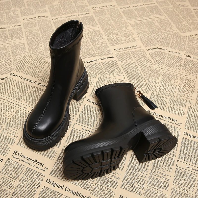 卓诗尼【断码清仓】高级感小短靴女2025新款秋冬超火厚底高跟马丁靴