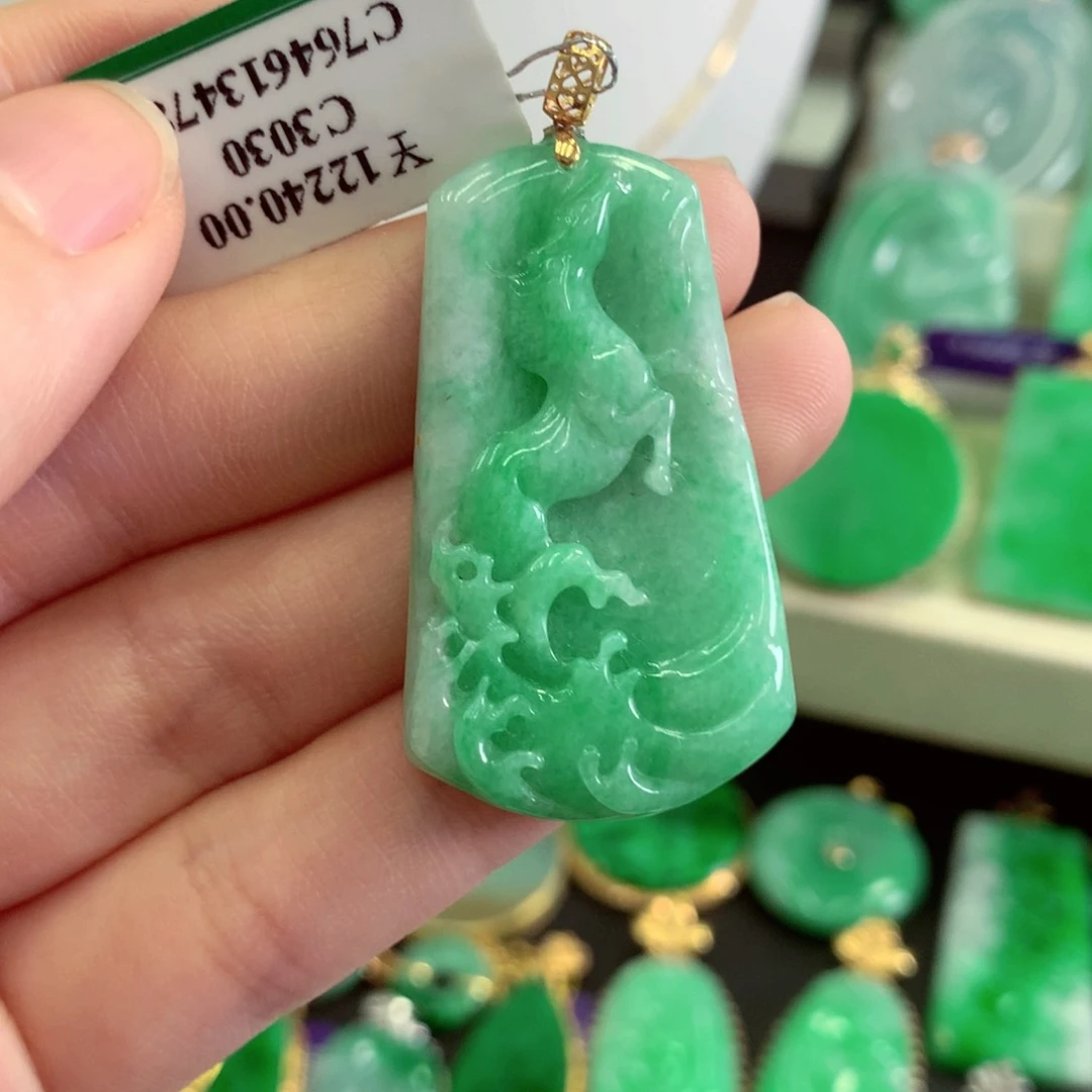 翡翠18K金镶嵌吊坠(不含链)
