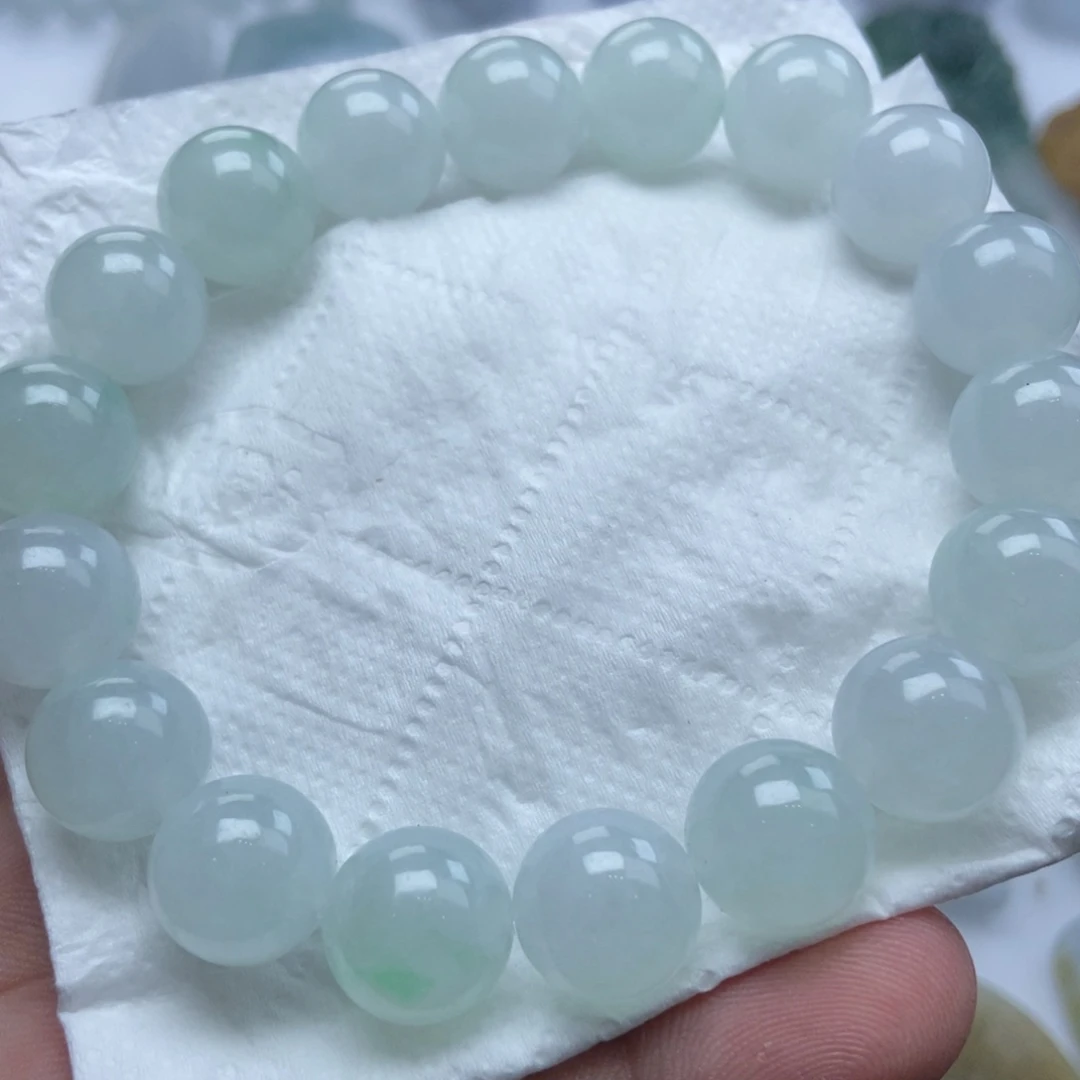 定制翡翠未镶嵌派*咪手串