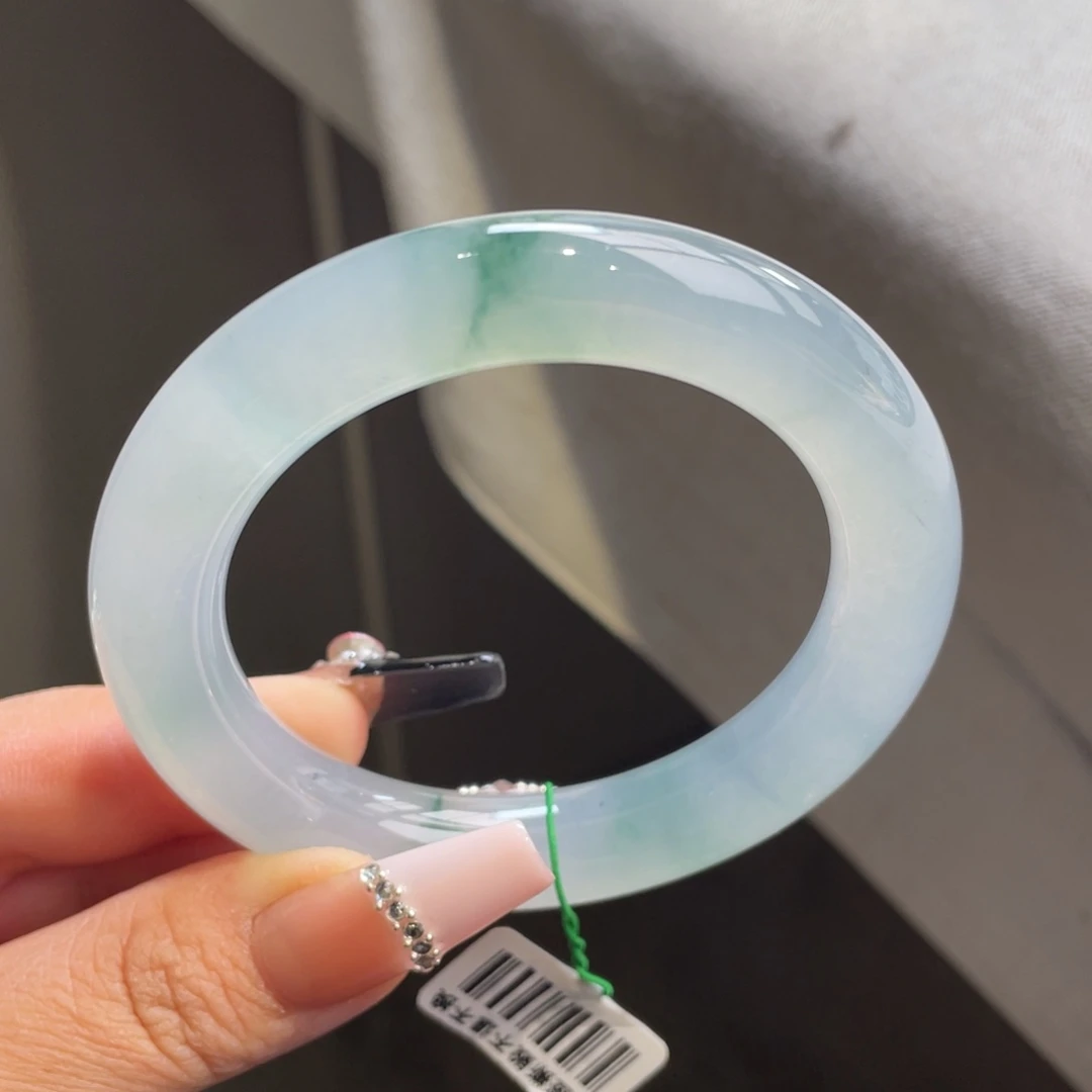 翡翠未镶嵌手镯冰胶飘蓝花圆条手镯