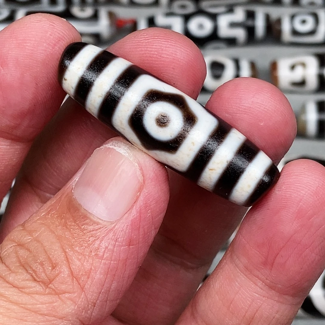 玛瑙/玉髓颈饰未镶嵌拉****司