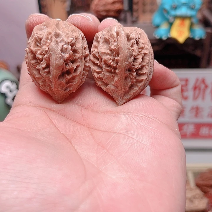 文玩核桃吊坠独角仙